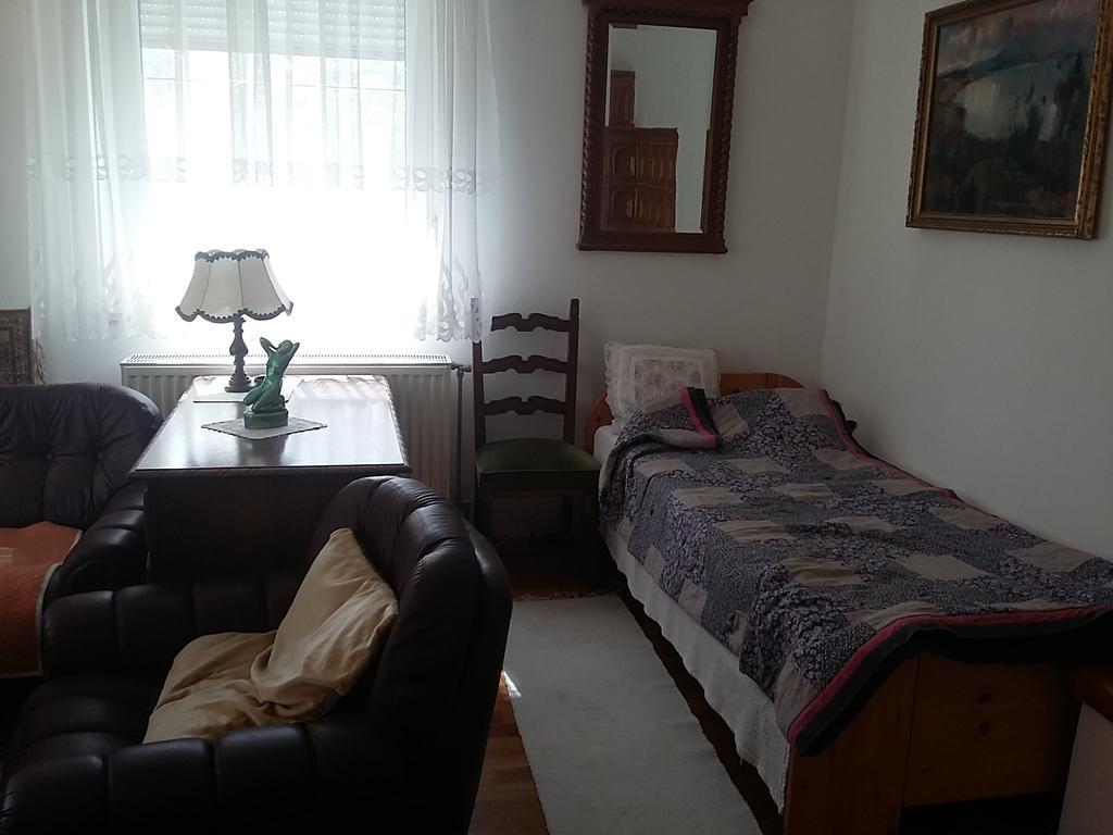 Gesztenyes Vendeghaz Harkány Buitenkant foto
